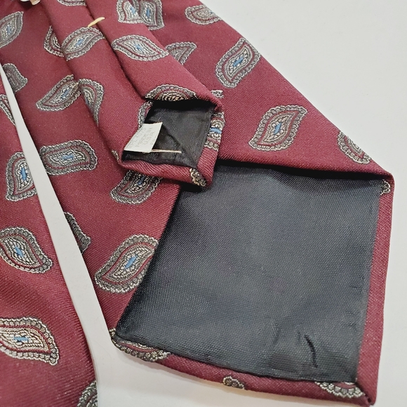 Oscar de la Renta Necktie Burgundy Geometric Pattern Studio Collection 57x3.5" - Picture 4 of 5